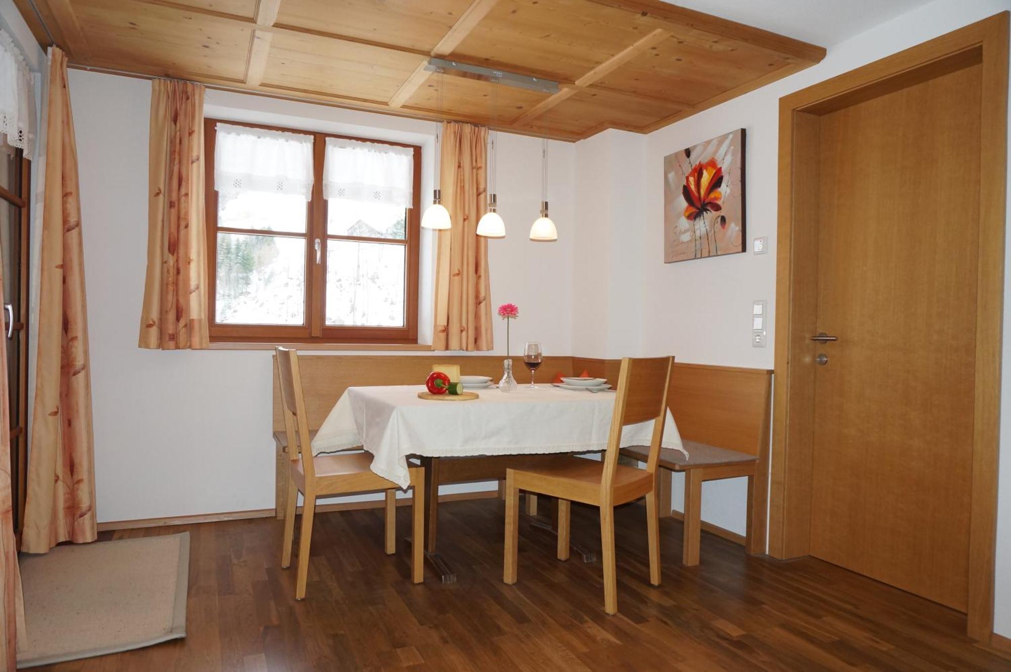 Haus Schwendinger Hotel Mellau Exterior photo